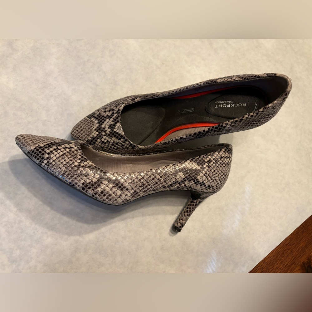 Rockport size 7 snakeskin heels (3 inches)